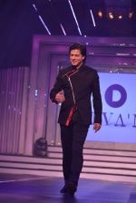 Shahrukh Khan at the launch of Diva_ni in Mumbai on 27th Sept 2013 (58).JPG
